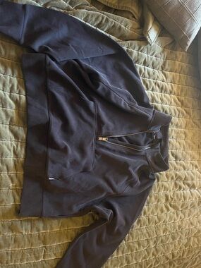 Half-Zip Pullover Sweatshirt in Faded Black